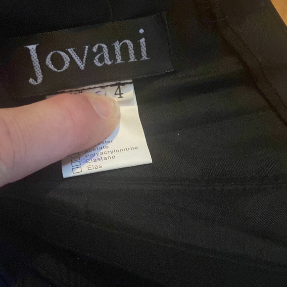 Strapless, silk short gown. Simple but stunning back bow with jewels. - Picture 4 of 4